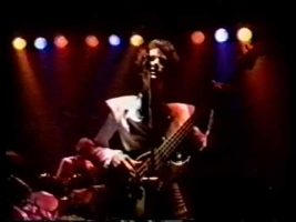 Mi Sex – It Only Hurts When I'm Laughing (Live 1980)